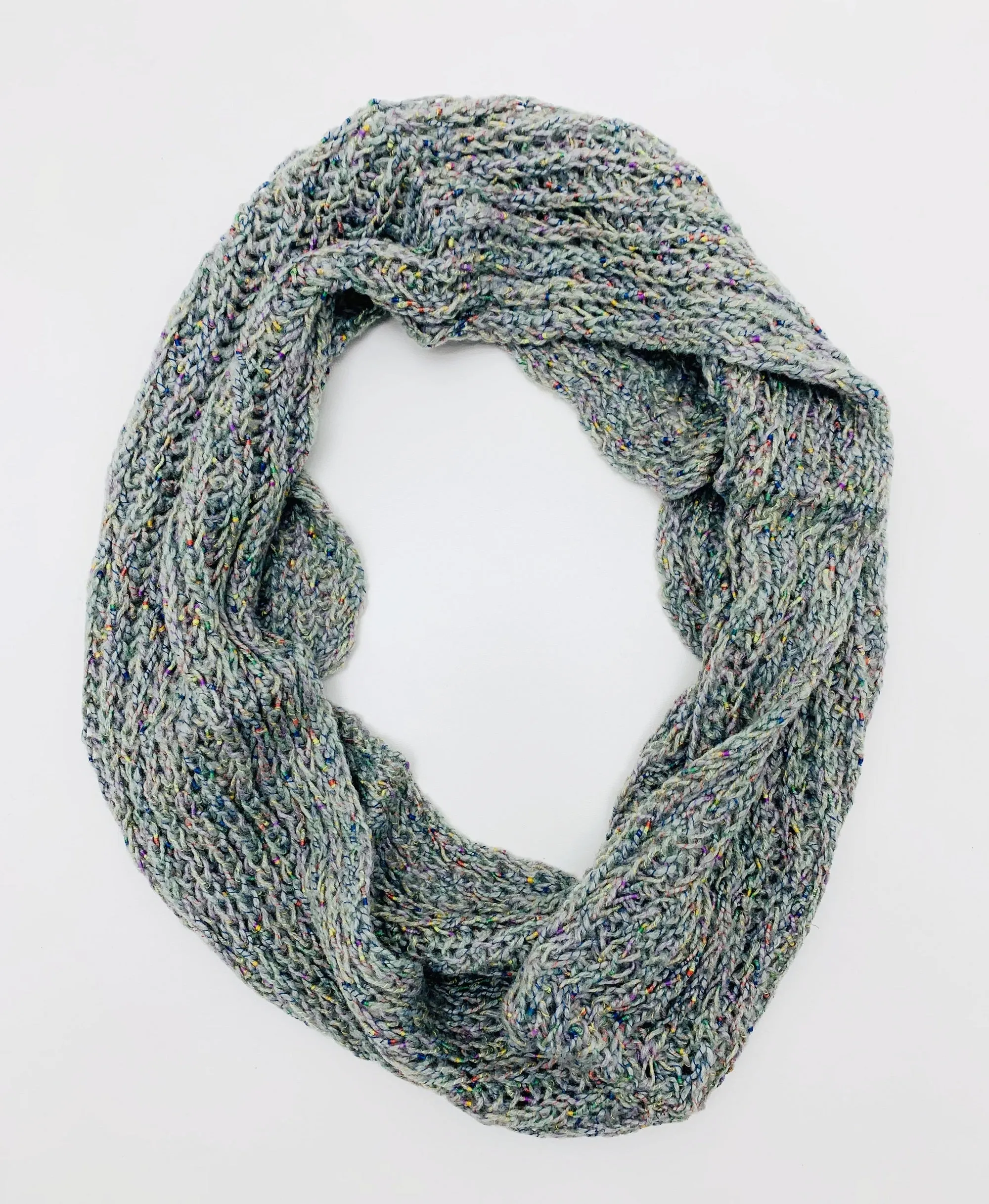 JC011001 Knitted Infinity Scarf