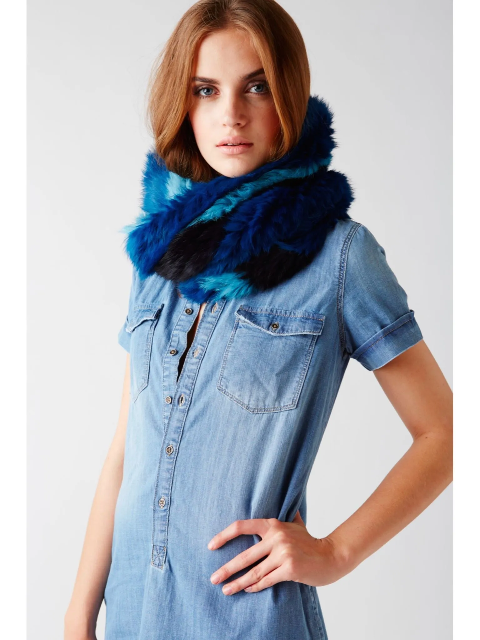 Rabbit Knitted Infinity Scarf – Teal / Navy